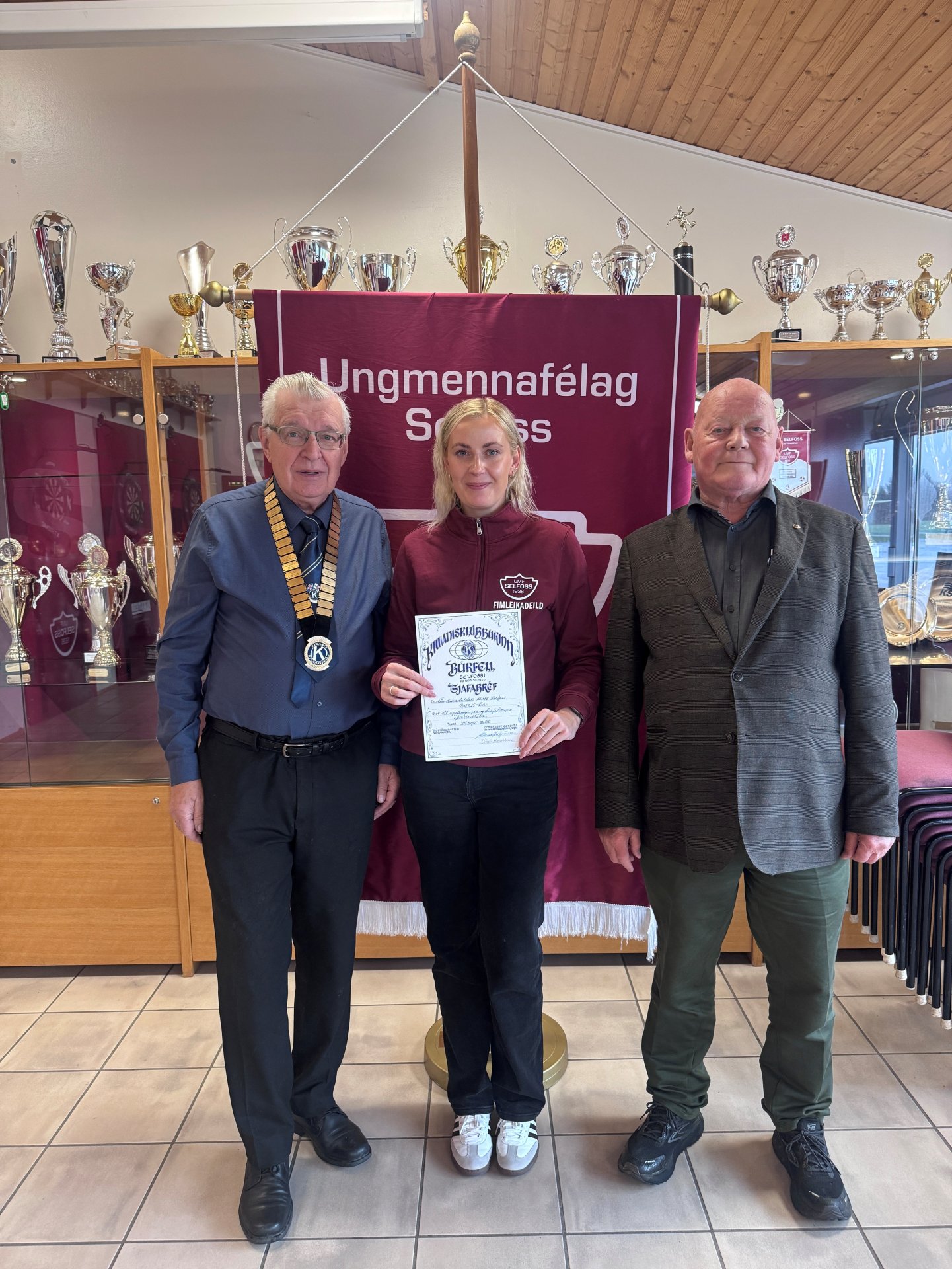 Diðrik, Aníta Þorgerður og Hilmar við afhendingu styrksins.